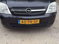 Zwart Gebruikt 2004 Opel Meriva Cosmo MPV | € 750 (Duur)