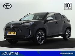 Zwart Gebruikt 2022 Toyota Yaris Cross Executive SUV | € 28.945 (Eerlijke prijs)