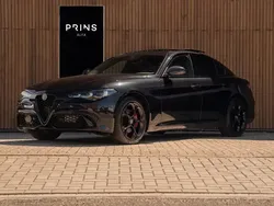 Zwart Gebruikt 2023 Alfa Romeo Giulia Competizione Sedan | € 65.900 (Iets duurder)