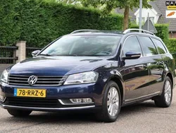 Blauw Gebruikt 2011 VW Passat Comfortline Stationwagen | € 6.395 (Eerlijke prijs)