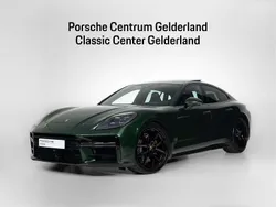 Oak green metallic neo Gebruikt 2024 Porsche Panamera 4 Sedan | € 144.900