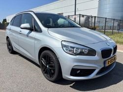 Grijs Gebruikt 2016 BMW 218 MPV | € 15.950 (Goede deal)