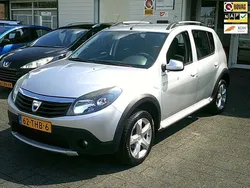 Grijs Gebruikt 2012 Dacia Sandero Stepway Hatchback | € 4.850