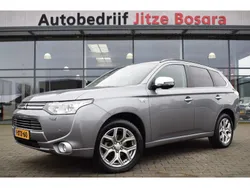Grijs Gebruikt 2014 Mitsubishi Outlander Edition SUV | € 11.950 (Goede deal)