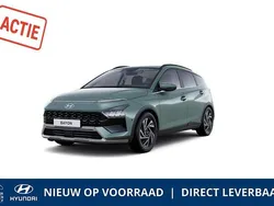 Groen, metallic lak Nieuw 2025 Hyundai Bayon Premium SUV | € 34.777 (Eerlijke prijs)