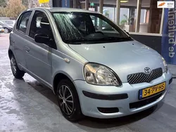 Blauw Gebruikt 2005 Toyota Yaris Hatchback | € 2.599 (Eerlijke prijs)