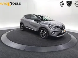 Grijs Gebruikt 2024 Renault Captur Techno SUV | € 27.900 (Eerlijke prijs)