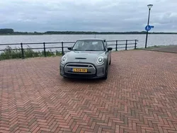Grijs Gebruikt 2021 Mini Cooper SE Classic Hatchback | € 18.500 (Eerlijke prijs)