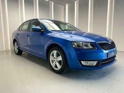Blauw Gebruikt 2014 Skoda Octavia Sedan | € 11.000 (Duur)