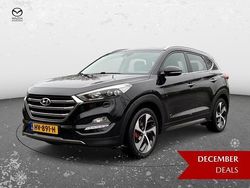 Zwart (metallic) Gebruikt 2016 Hyundai Tucson Premium SUV | € 16.950 (Eerlijke prijs)