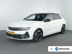 Wit Gebruikt 2023 Opel Astra GSe Hatchback | € 31.900 (Eerlijke prijs)