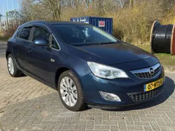 Blauw Gebruikt 2010 Opel Astra Hatchback | € 5.750 (Eerlijke prijs)