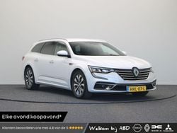 Wit Gebruikt 2021 Renault Talisman Intens Stationwagen | € 24.740 (Eerlijke prijs)