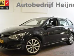 Zwart Gebruikt 2016 VW Golf VII Highline Stationwagen | € 13.945 (Goede deal)