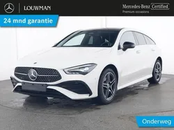 Wit Gebruikt 2023 Mercedes CLA250 Shooting Brake AMG line Stationwagen | € 39.945 (Duur)