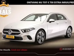 Grijs, metallic lak Gebruikt 2021 Mercedes A180 Business Hatchback | € 22.450 (Goede deal)
