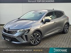 Grijs Gebruikt 2023 Renault Clio V Techno Hatchback | € 23.200 (Eerlijke prijs)