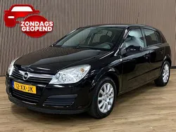 Zwart Gebruikt 2007 Opel Astra Hatchback | € 1.945 (Eerlijke prijs)