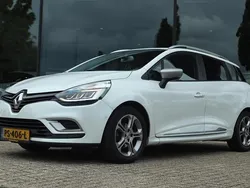 Wit Gebruikt 2017 Renault Clio GrandTour Intens Stationwagen | € 9.750 (Iets duurder)
