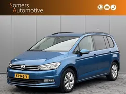 Blauw, metallic lak Gebruikt 2016 VW Touran Highline MPV | € 14.950 (Goede deal)
