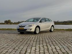 Grijs Gebruikt 2012 Opel Astra Cosmo Stationwagen | € 5.450 (Eerlijke prijs)