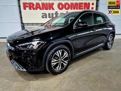 Zwart Gebruikt 2024 Mercedes GLA200 Luxury SUV | € 44.950