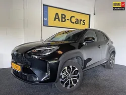 Zwart Gebruikt 2022 Toyota Yaris Cross Style SUV | € 27.495 (Eerlijke prijs)