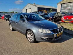 Grijs Gebruikt 2009 VW Passat Comfortline Sedan | € 3.950 (Eerlijke prijs)