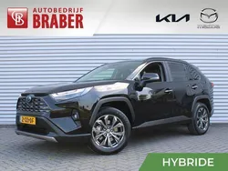 Zwart Gebruikt 2022 Toyota RAV4 Style SUV | € 42.400 (Eerlijke prijs)