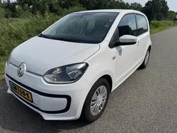 Wit Gebruikt 2015 VW up! move up! Hatchback | € 6.950 (Eerlijke prijs)