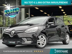 Zwart Gebruikt 2017 Renault Clio IV Zen Hatchback | € 10.545 (Eerlijke prijs)