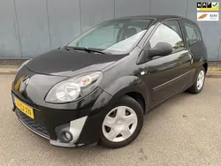 Zwart Gebruikt 2008 Renault Twingo Dynamique Hatchback | € 2.450 (Eerlijke prijs)