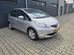 Grijs, metallic lak Gebruikt 2010 Honda Jazz Trend Hatchback | € 5.499 (Eerlijke prijs)