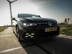 Zwart Gebruikt 2020 VW Golf VIII GTE Hatchback | € 24.250 (Eerlijke prijs)