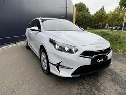 Wit Nieuw 2025 Kia Ceed Hatchback | € 28.795 (Eerlijke prijs)
