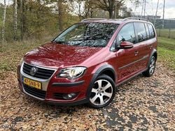Rood Gebruikt 2009 VW Touran Comfortline MPV | € 6.950 (Eerlijke prijs)