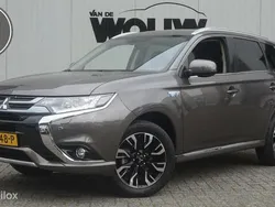 Grijs Gebruikt 2018 Mitsubishi Outlander SUV | € 22.435