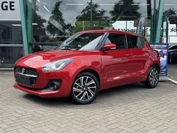 Rood Gebruikt 2021 Suzuki Swift Style Hatchback | € 19.499 (Eerlijke prijs)