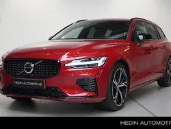 Rood Nieuw 2025 Volvo V60 Ultra Stationwagen | € 64.995