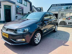 Grijs Gebruikt 2015 VW Polo LOUNGE Hatchback | € 8.599 (Goede deal)