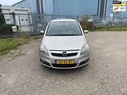 Grijs Gebruikt 2007 Opel Zafira MPV | € 1.999 (Eerlijke prijs)