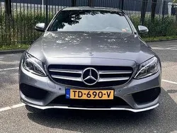 Grijs Gebruikt 2018 Mercedes C180 AMG Sedan | € 24.500 (Eerlijke prijs)
