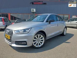 Grijs Gebruikt 2015 Audi A1 Sportback Design Hatchback | € 11.999 (Eerlijke prijs)
