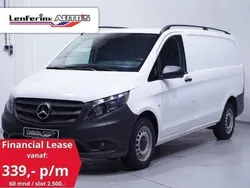 Wit Gebruikt 2021 Mercedes Vito MPV | € 21.800