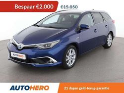 Blauw Gebruikt 2015 Toyota Auris Hybrid Comfort Stationwagen | € 14.049 (Eerlijke prijs)