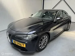 Zwart Gebruikt 2017 Alfa Romeo Giulia Sedan | € 14.940 (Super prijs)