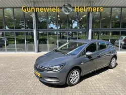 Grijs Gebruikt 2016 Opel Astra Innovation Hatchback | € 10.950 (Eerlijke prijs)
