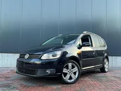 , metallic lak Gebruikt 2012 VW Touran Highline MPV | € 10.250 (Eerlijke prijs)