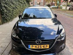 Gebruikt 2016 Mazda 3 Center-Line Sedan | € 12.500 (Eerlijke prijs)