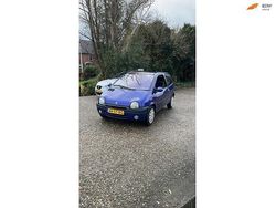 Blauw Gebruikt 2001 Renault Twingo Hatchback | € 1.650 (Eerlijke prijs)
